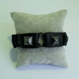 Pulseira Cabedal Tachas